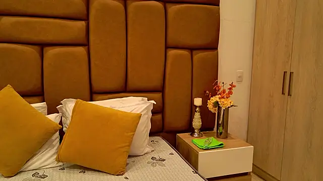 NinnaPiers Pertunjukan Webcam