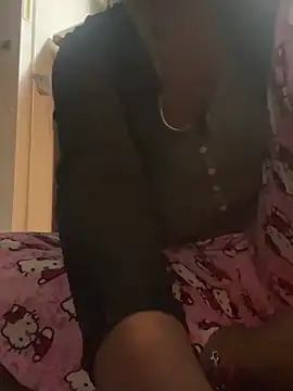 Chat XXX en directo de Ebonythroat777