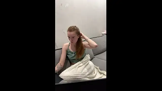 lunli0 লাইভ XXX চ্যাট