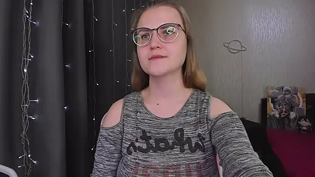 دردشة MissBrightShine الجنسية المباشرة