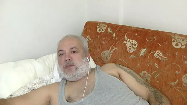 husoizmir Adlı Modelin Web Kamerası Şovu