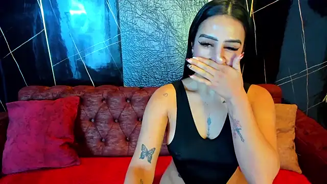 Isa_And_Natasha Show Webcam