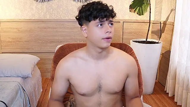 Chatroom XXX en direct de Ethan_occonor