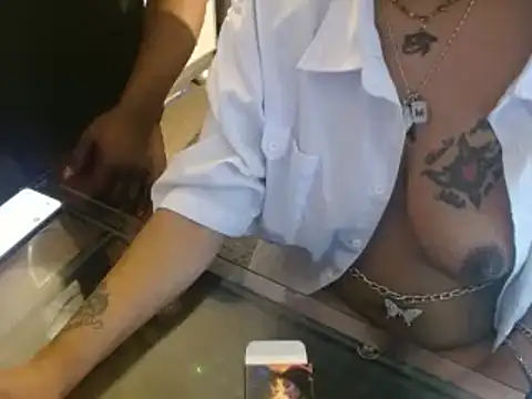 Онлайн чат XXX realninafame