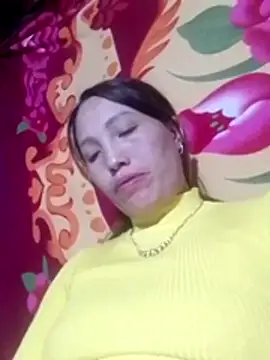 Gummiesu 网络视讯表演