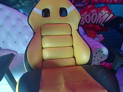 Chat +18 de adriana_foxxxy ao vivo