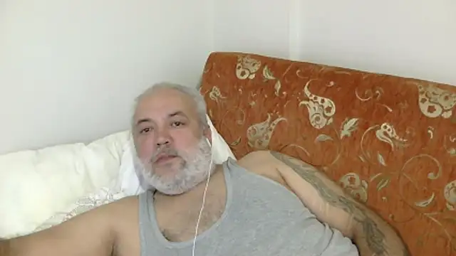 husoizmir Adlı Modelin Web Kamerası Şovu