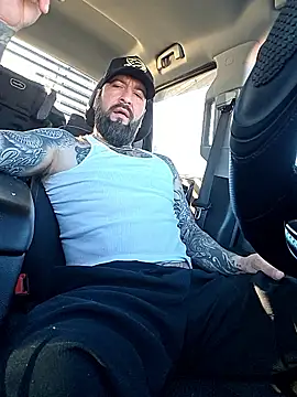 Beardedtattood 现场XXX聊天