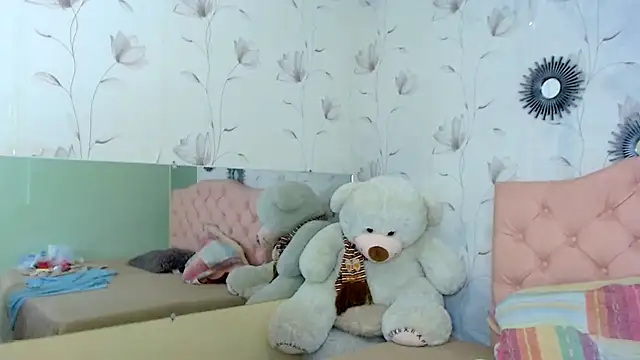 zara_cute: онлайн-секс-чат