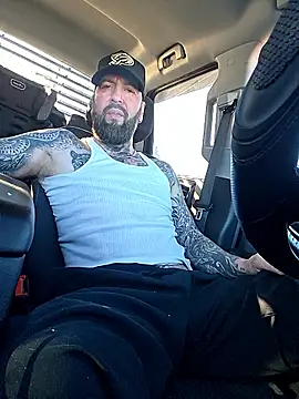 Chat XXX en directo de Beardedtattood