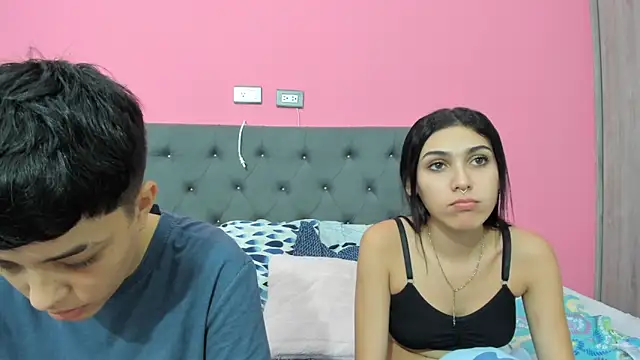 ariloe_quintero 라이브 XXX 채팅