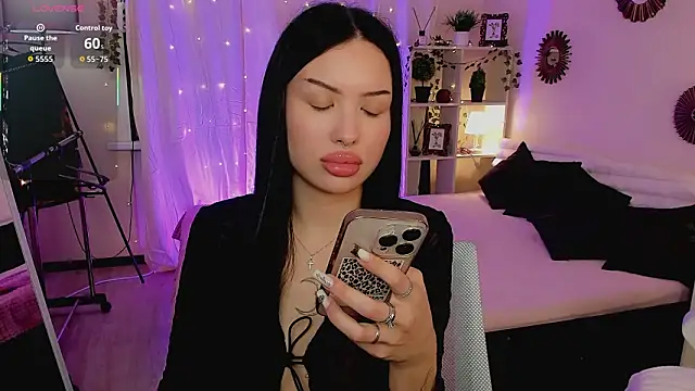 XXX chat uživo modela _JessLei_