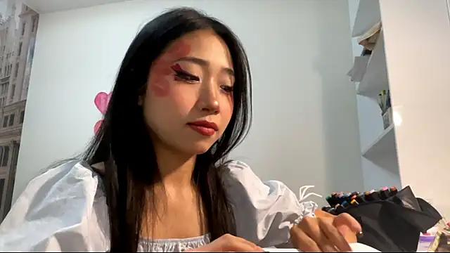 Pokazy przed kamerką – SweetMiaXO