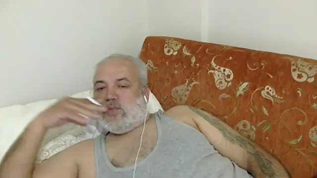 husoizmir Adlı Modelin Web Kamerası Şovu