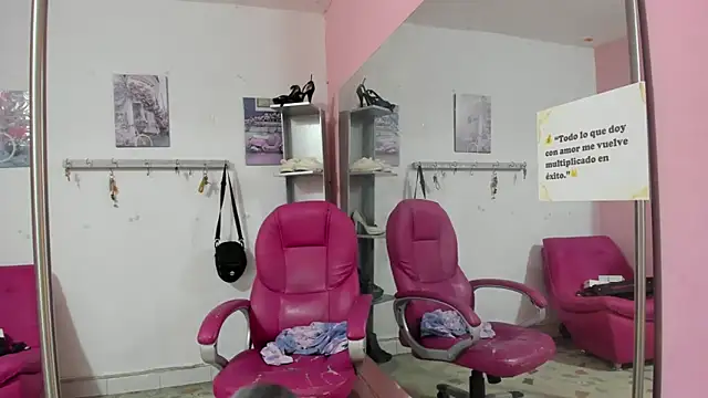 CAMILA--REY's Live XXX Chat