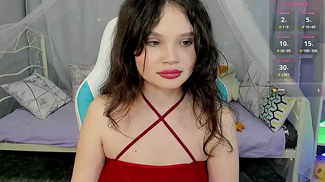 EmilyChaves 现场XXX聊天