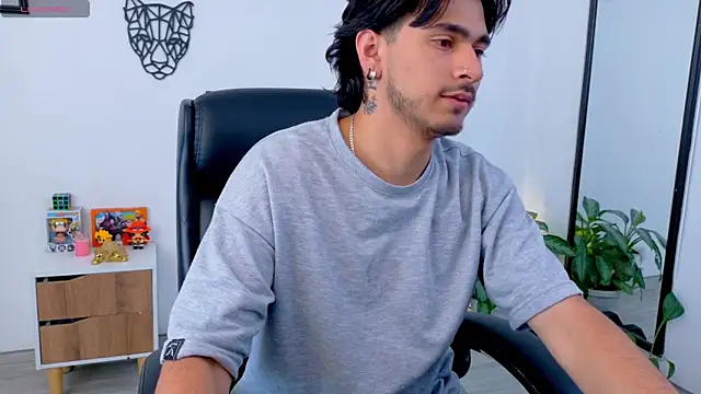 Elian_savoy live XXX chat