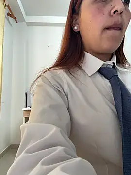 Chat XXX ao vivo de Emily-7_