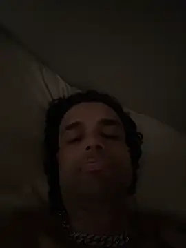 StuntingSpunMarine69 现场XXX聊天