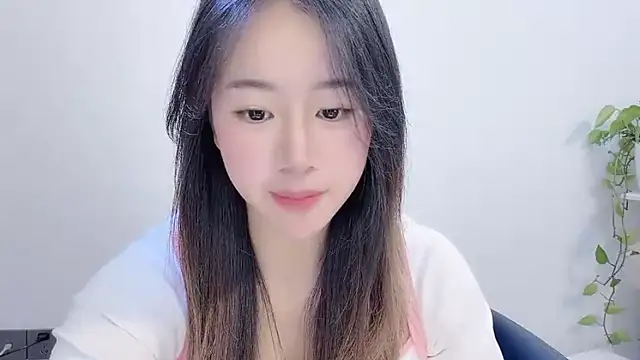 chloe-01 live XXX chat