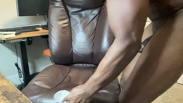 BodyandBBC webkamerás műsora