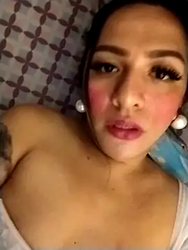 YourbabyshaneのライブXXXチャット