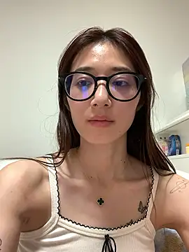 Chat XXX Live H_Kirachan