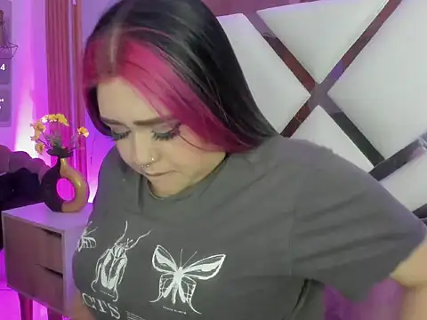 Chat XXX en directo de im_bunny__