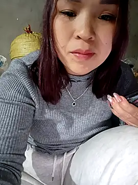 MelylynaのライブXXXチャット