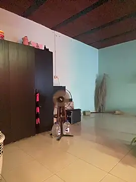 AnelimDagotaのライブXXXチャット