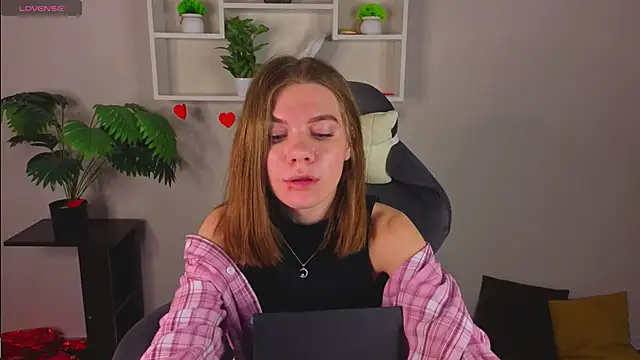 Adele_Sunny Live XXX-Chat