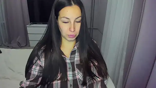 XXX chat uživo modela AvisFlowers