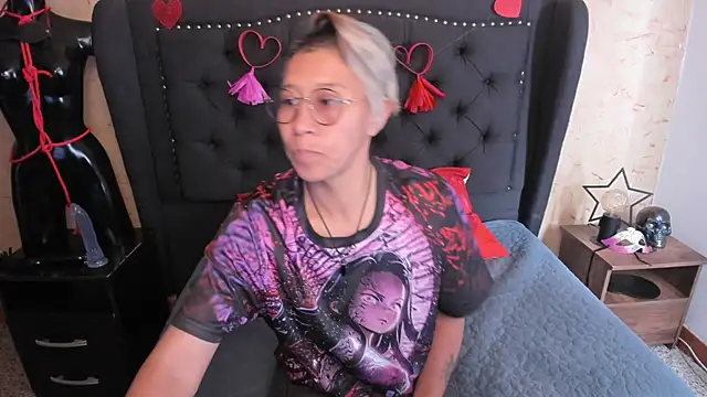 Kali_Panther Chat XXX live