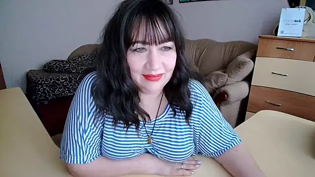 Lucretia_Goldi_ Chat XXX live