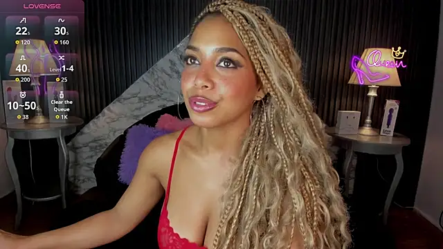 Amarafire Adlı Modelin Canlı XXX Sohbeti