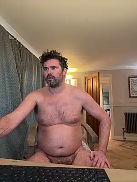 CyprioteWhitefly: διαδικτυακό σόου στην κάμερα