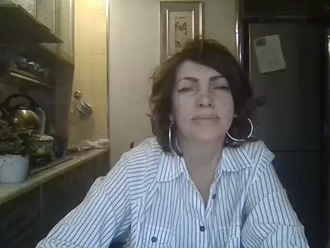 Baby-Matilda Adlı Modelin Canlı XXX Sohbeti