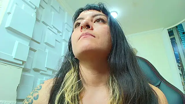 Naughty_Kittenm: онлайн-секс-чат