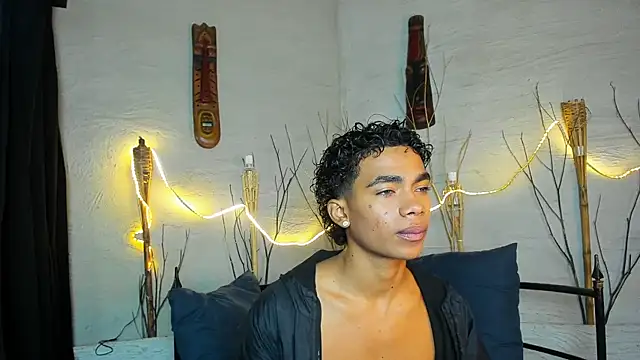 دردشة AlanCutee الجنسية المباشرة