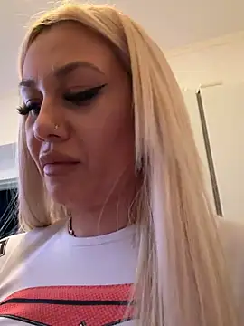 SonyaJoy's Live XXX Chat