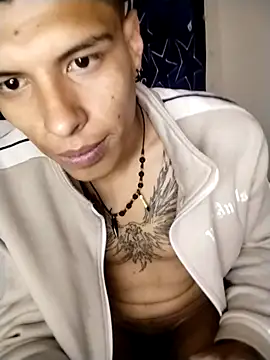 ruthles19 webkamerás műsora