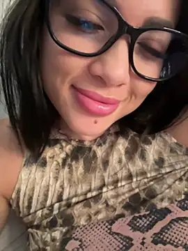 HannaBeckett 라이브 XXX 채팅