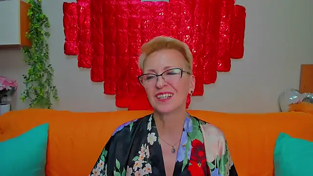 iamyourdream89n Live XXX chat