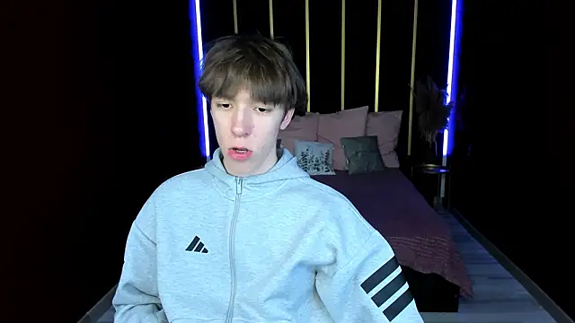 MarkBranston: απευθείας συνομιλία ΧΧΧ