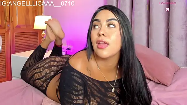 دردشة Little_Angelica18 الجنسية المباشرة