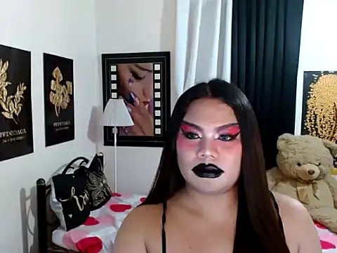 Czat XXX na żywo – TSbrianaHugeCock