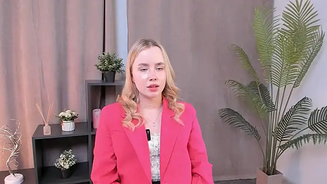 IvetteLaboren Webbikameraesitys