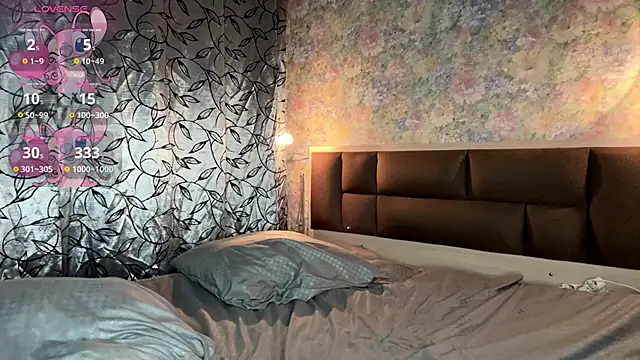 LoraDavi live XXX chat