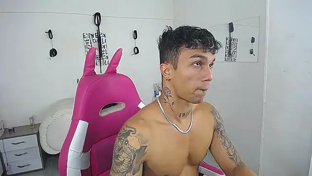 Leonard_Price Webcam Show