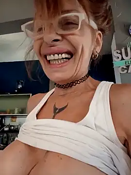 XXX chat uživo modela FrozenWaffle